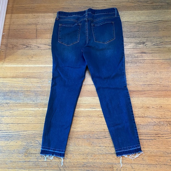 Old Navy rockstar cropped raw hem jeans sz 12 - Picture 4 of 4